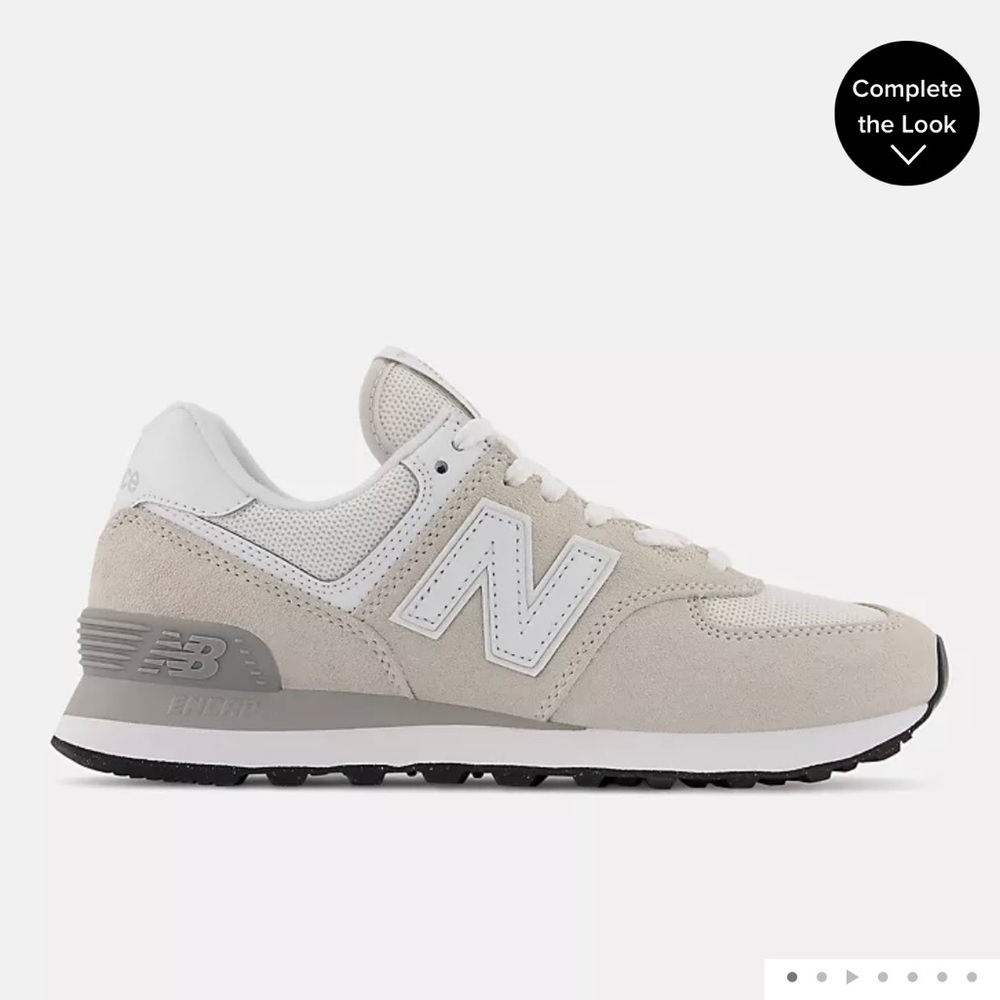 New Balance Women's Sneakers in Cream and Gray
